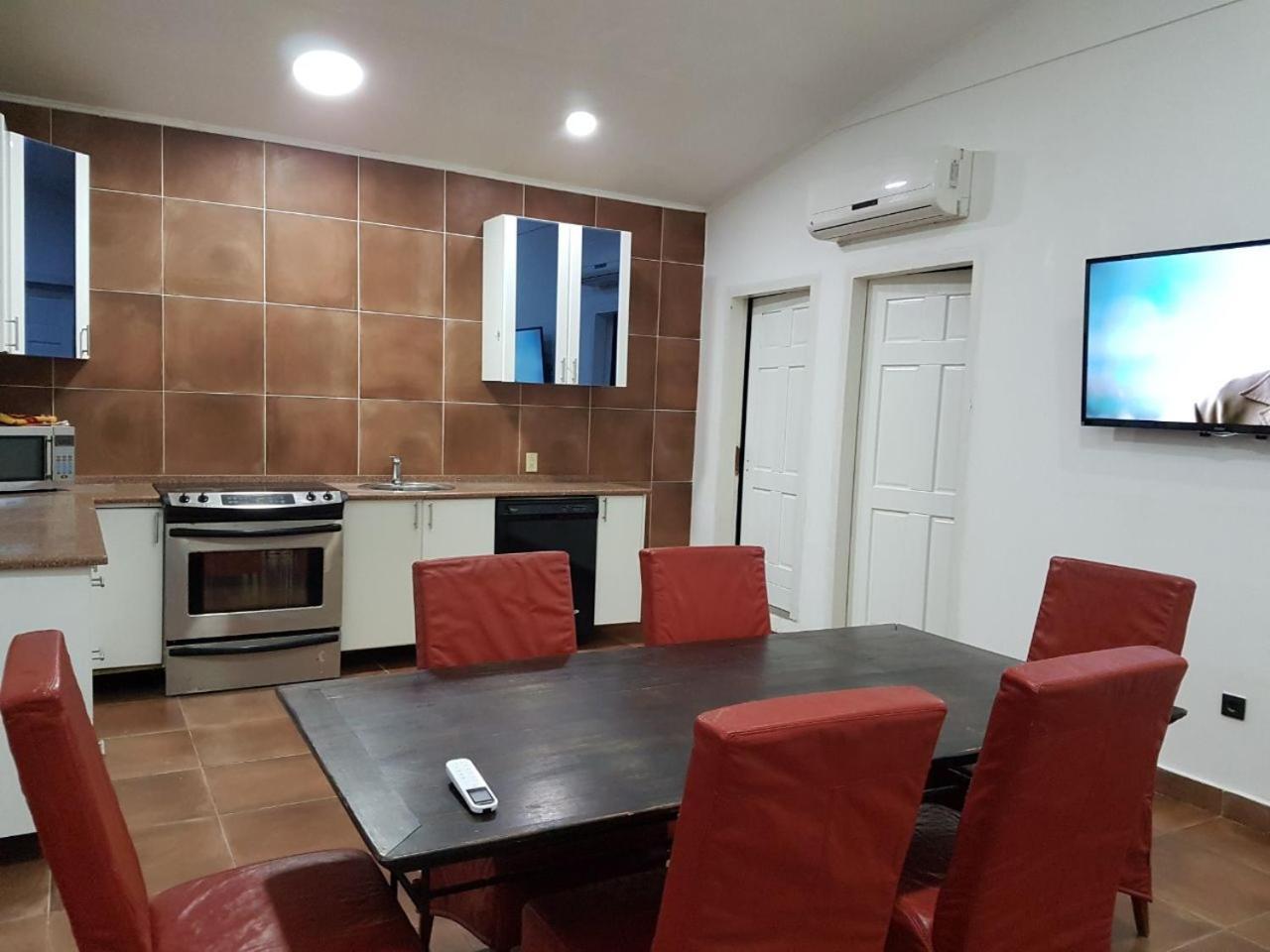 Maya Apartments Paramaribo Bagian luar foto
