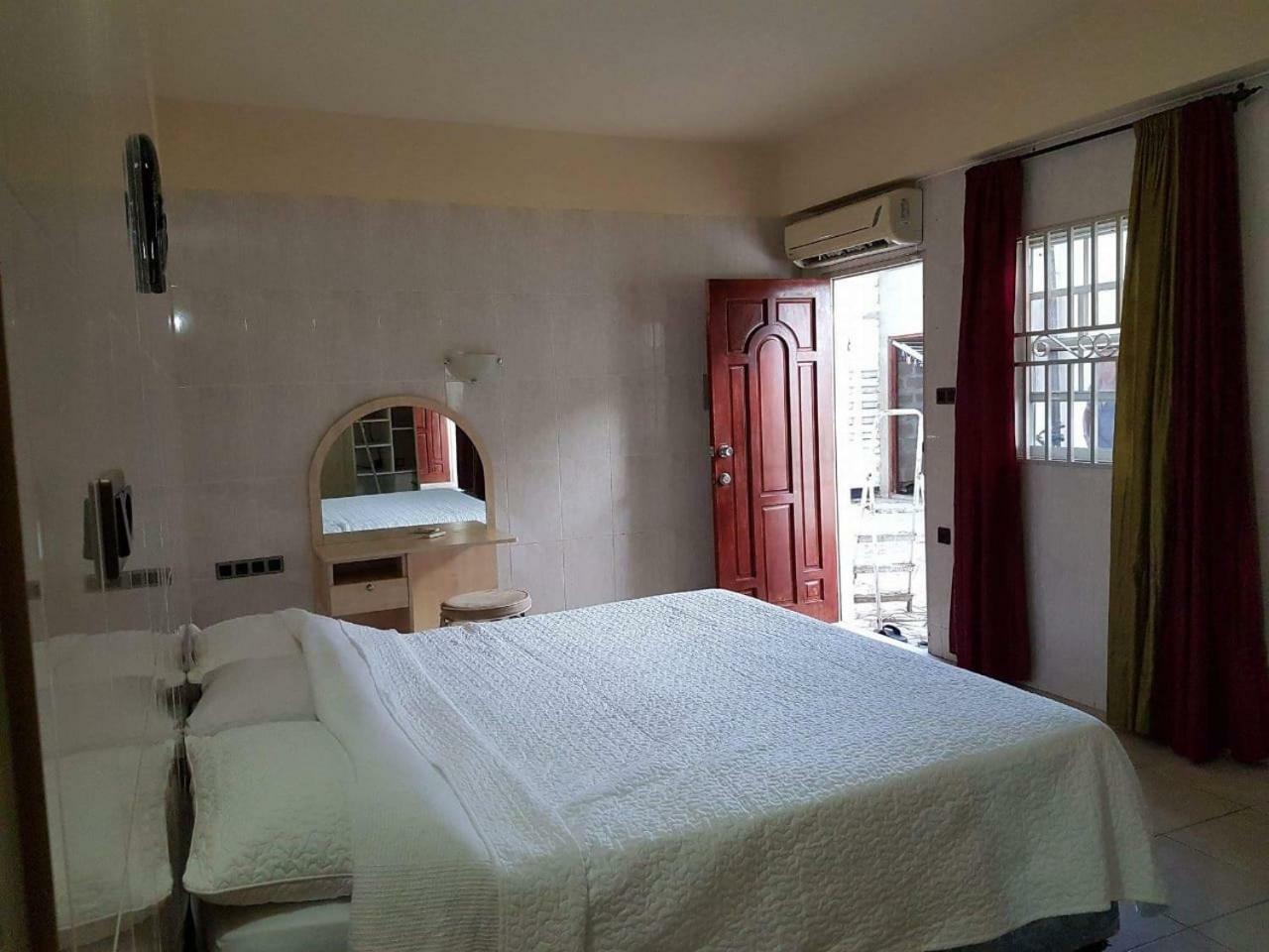 Maya Apartments Paramaribo Bagian luar foto